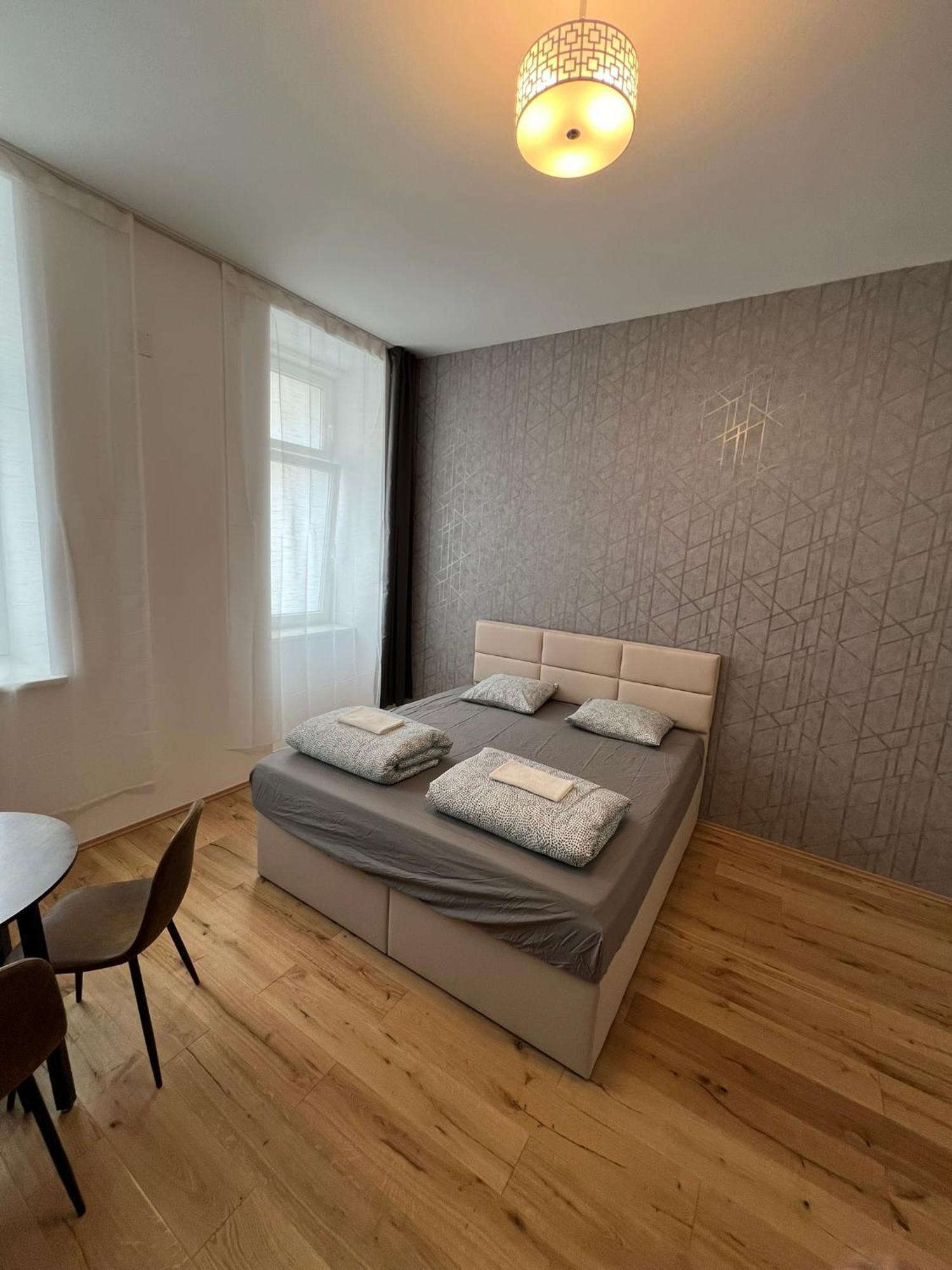 Apartment Rd Real 4 *